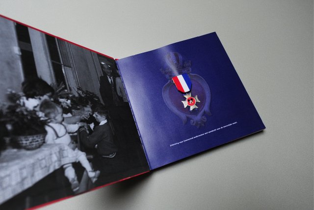 Bij een goed jubileumboek of -magazine is een rode die aanleiding van het boek verduidelijkt en versterkt