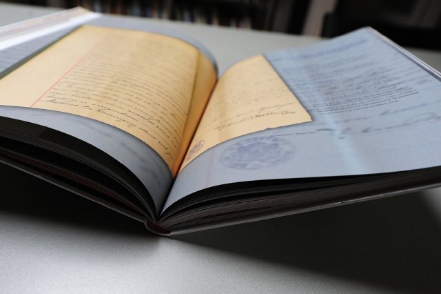 Boek of magazine, voor een bijzondere gebeurtenis zoals een prestatie, product of een jubileum, ontwikkeld door Hollandse Roem.